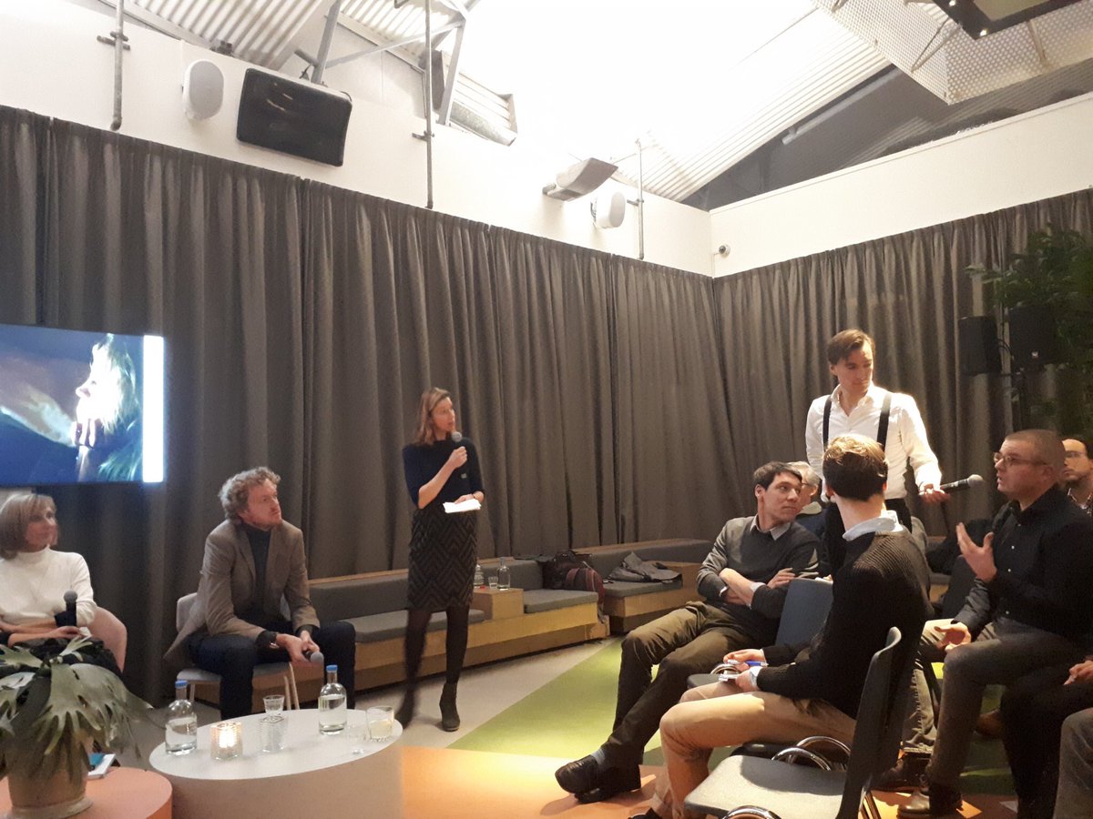 1848nl's tweet photo. Het @RathenauNL en @Raad_ROB organiseerden gister in Den Haag een interessante discussie over online democratie. Onder andere 1848, https://t.co/nCaOlHfSLf, Drog, Facebook, Argu en Google waren erbij. https://t.co/eLVd2ASkSw