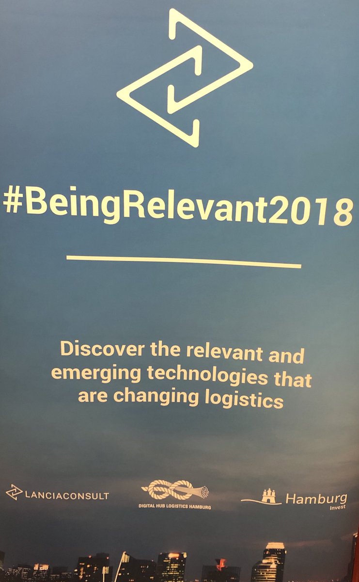 HubLogHH's tweet photo. @NautilusLog rockt in Singapur! #BeingRelevant2018 mit @LanciaConsult und vielen Hamburger Startups! @dehubinitiative https://t.co/hyBSCCi5zP