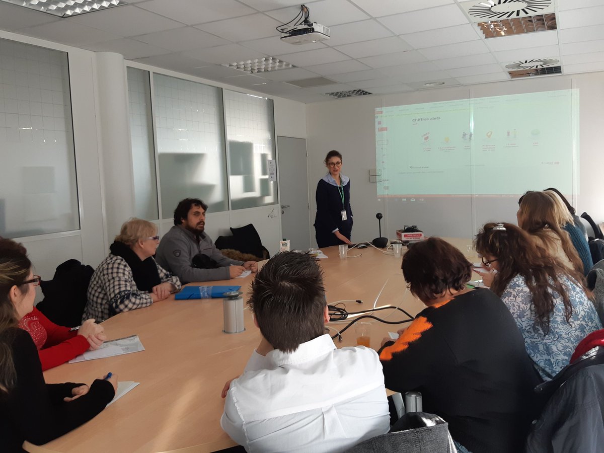 CREPILorraine's tweet photo. Deuxième visite d'entreprise dans le cadre de la journée Ambassadeurs des métiers à destination de 8 demandeurs d'emploi en situation de handicap. Merci à #acticall Nancy pour son accueil et la présentation de ses métiers https://t.co/c8emkehl8R