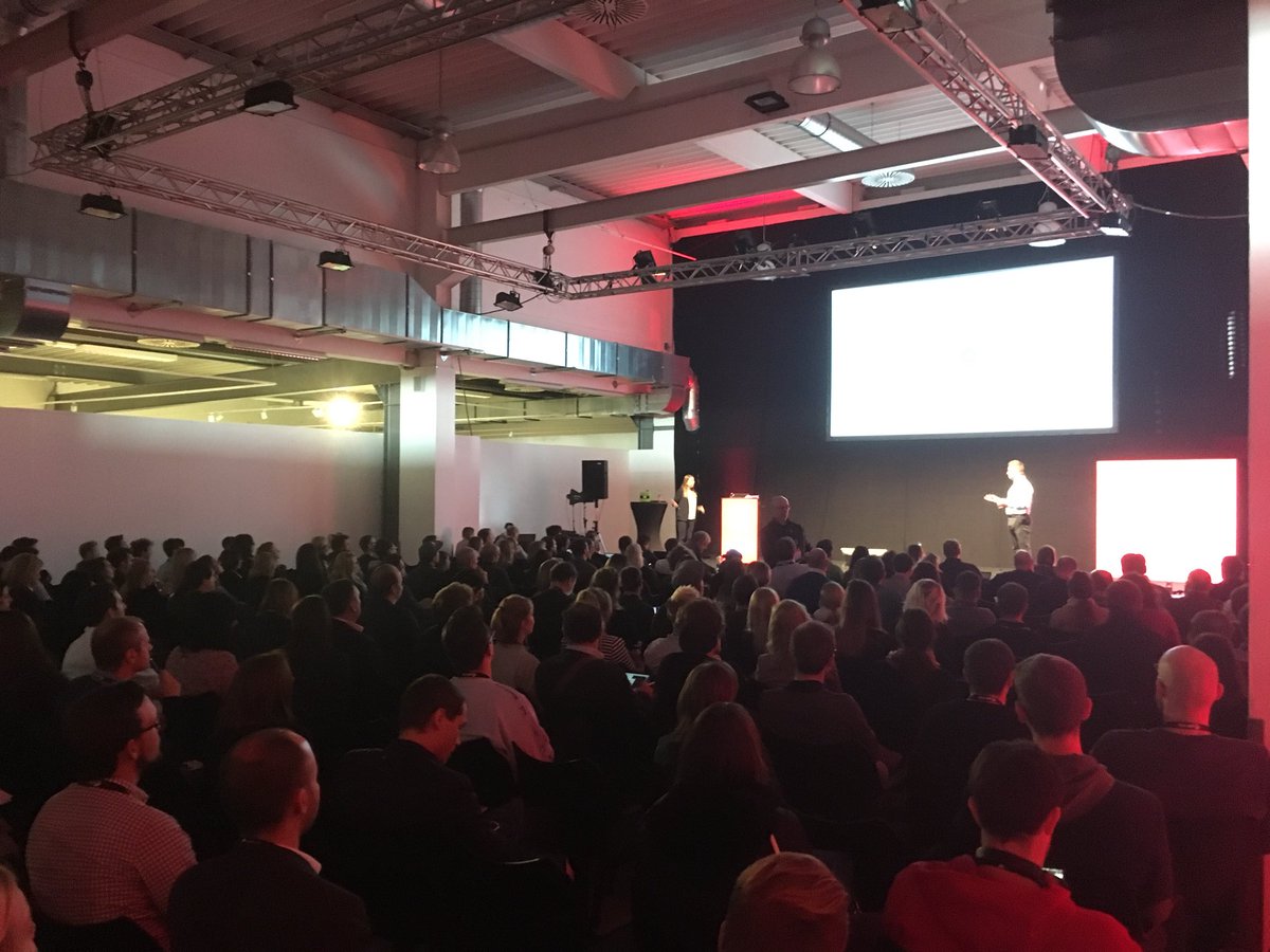 Alex und Lisa von <a href="/xpose360/">Alex Geißenberger</a> in Track 2 zum Stand der Dinge in der Online Reklame #omxat