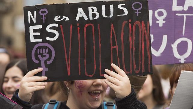 eldiarioes's tweet photo. La mitad de las comunidades autónomas no cuentan con centros especializados para víctimas de violencia sexual https://t.co/Vmnb3ULshm Informa @martaborraz https://t.co/RFA37NchTo