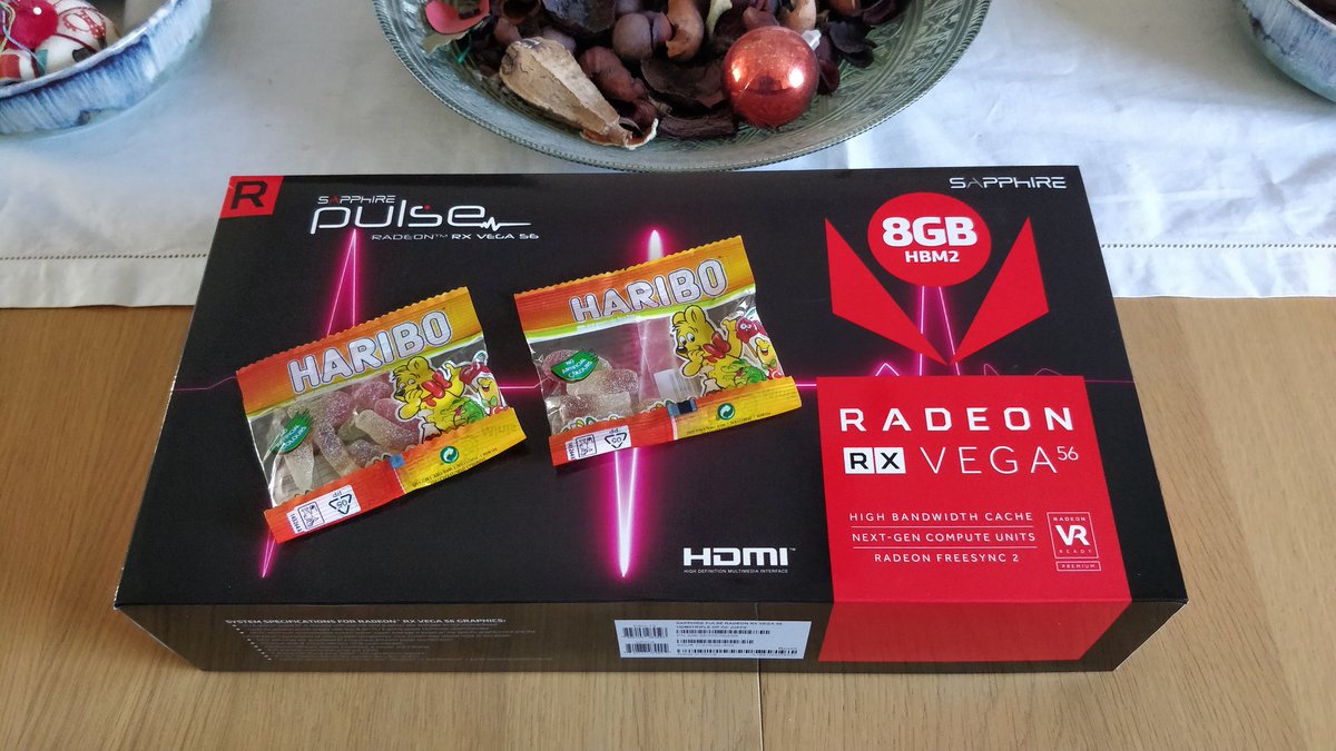 DragonInfoTech's tweet photo. I always forget about the Haribo. One for each PCIe! Rapid delivery. Thanks guys 🤩🤩🤩 https://t.co/PmQa4a1IhG