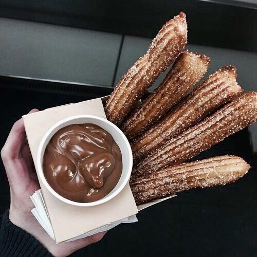 JasminDotCom's tweet photo. Yummm! Who wants to have some churros with me and my friend @nina_stern1 😍😍😍
.
.
.
#churros #churrotime #chocolates #chocolat #dessert #desserts #deliciousAF #ThursdayThoughts #ThursdayMotivation #thursdays https://t.co/eRfv1GqNIL
