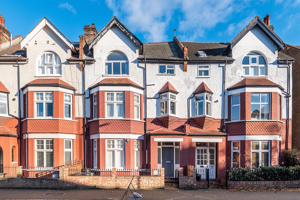 Hamptons Balham tweet media