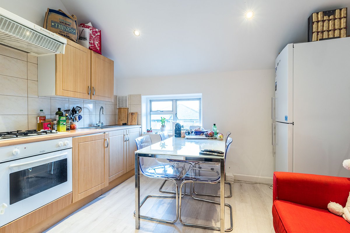 Hamptons Balham tweet media