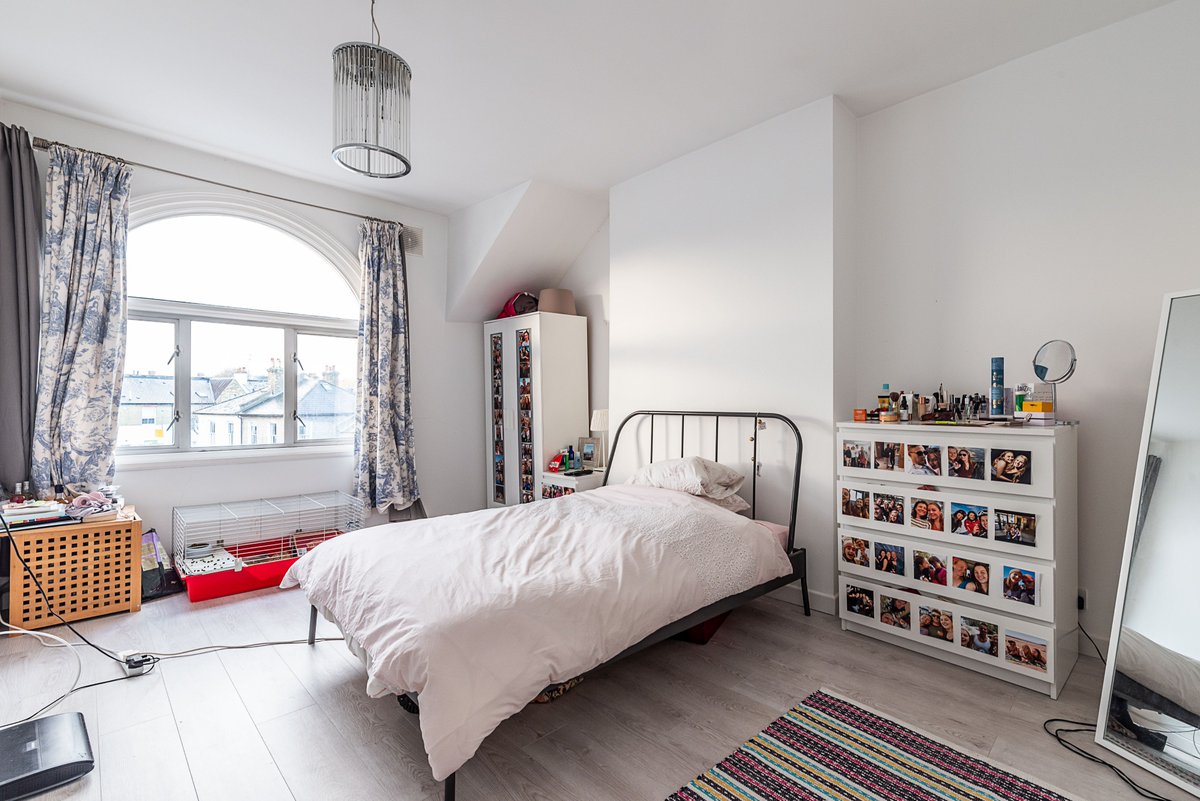 Hamptons Balham tweet media