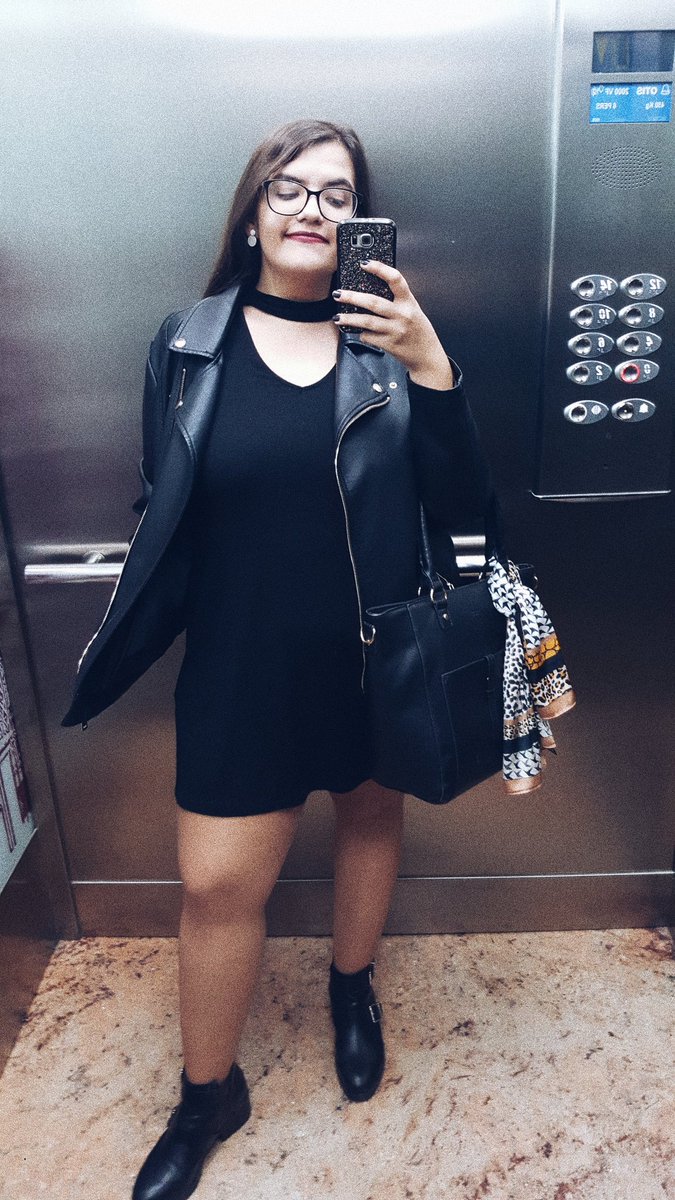 carmonaperezl's tweet photo. Pues me gustó el outfit de ayer. https://t.co/kn1TpBum6H