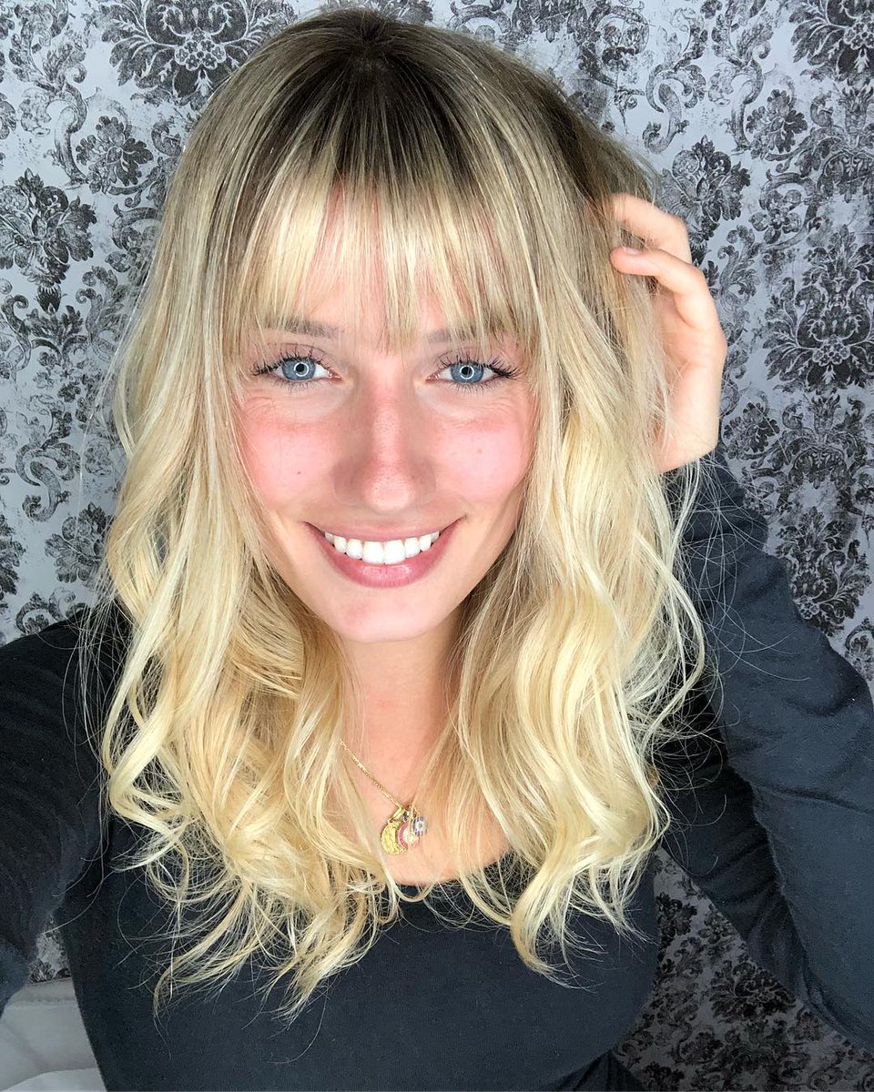 FELITHI's tweet photo. Começando o dia com esse trabalho incrível do querido brunochaves_bc

Só com produtos de alta qualidade, é possível conquistar esse cabelo e de forma saudável ❤😍

#felithi #cabelo #colors #hair #platinum #cor #cabelocolorido #professional #cosmetics #colorido #loiro https://t.co/CMtybf2uoJ