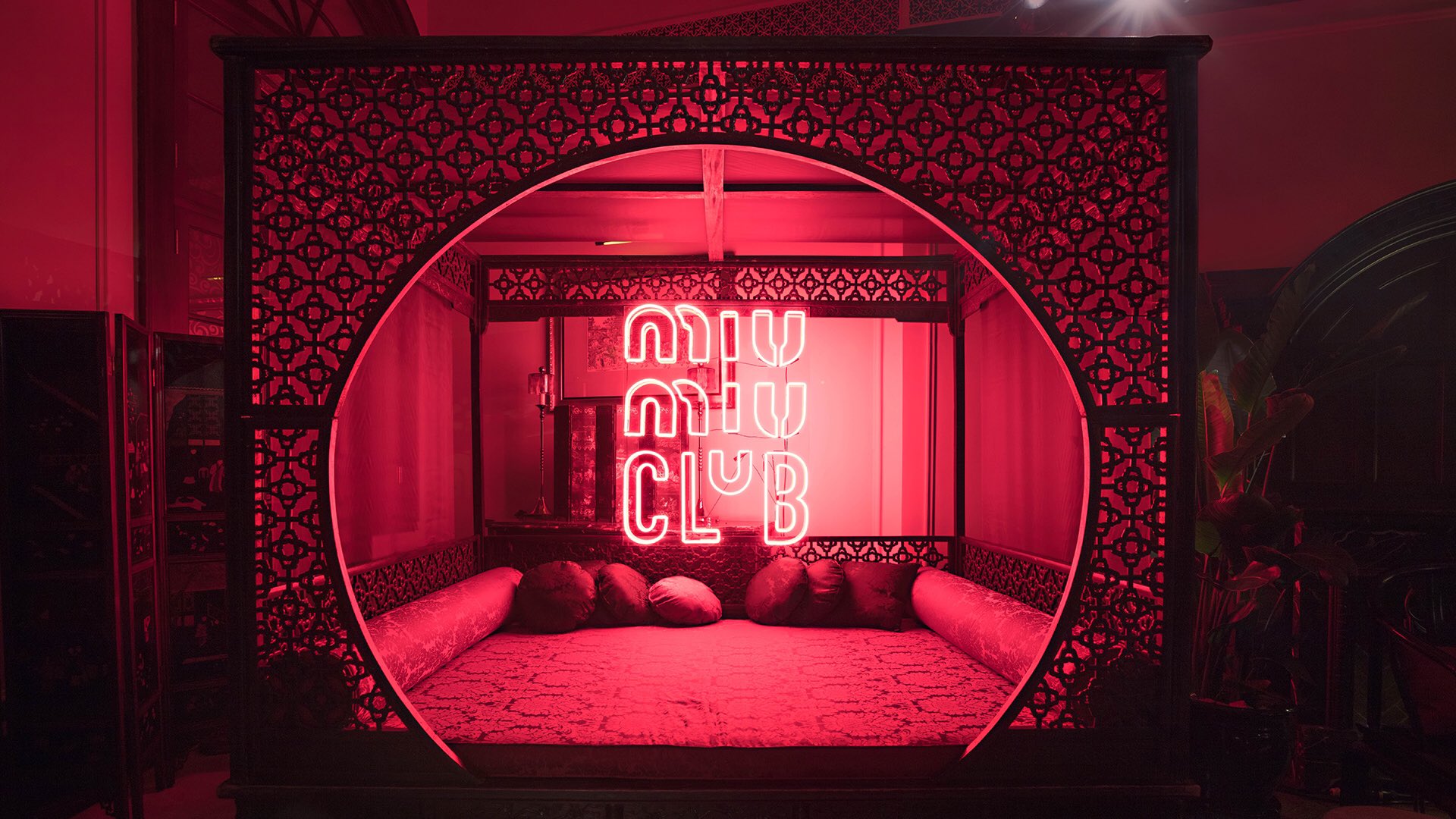 Miu Miu I Used A Lot Of Traditional Chinese Furniture From 19s 1930s The Bird Cage Is Set In The Most Prominent Place Walking Through It Means Leaving A