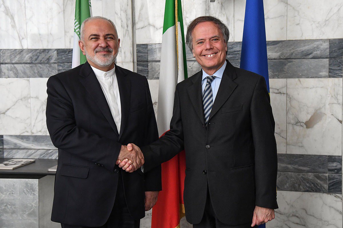 🇮🇹🇮🇷Il Ministro Enzo #Moavero Milanesi alla #Farnesina con il Ministro degli Esteri iraniano @JZarif, in visita a Roma per partecipare alla Conferenza Rome #MED2018.