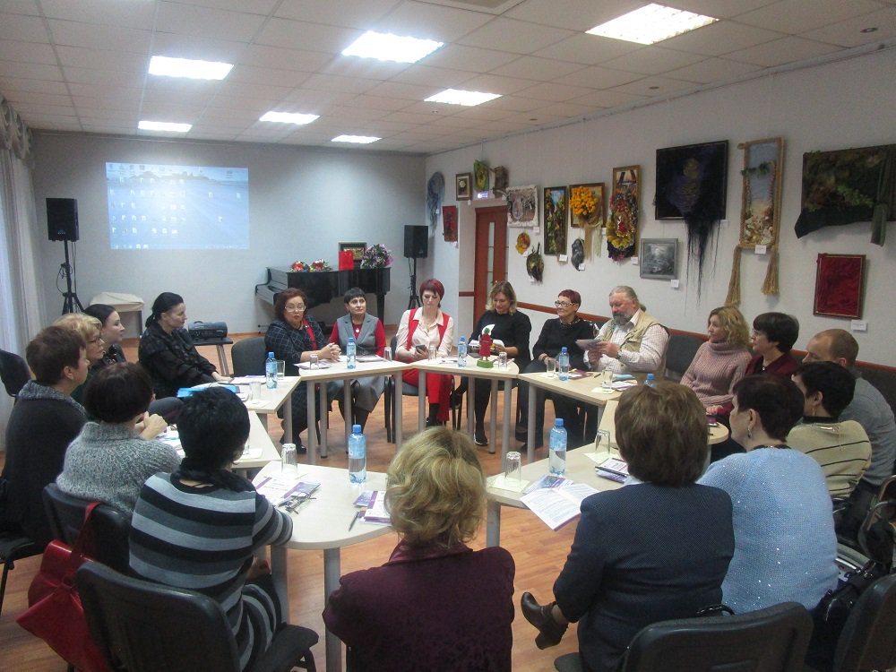 gorlovska's tweet photo. 21 ноября в рамках первого Сергиево-Посадского международного форума «Развитие женского предпринимательства в современных условиях» состоялся круглый стол «Сергиево-Посадский муниципальный район – территория, где женщине удобно жить, работать и зарабатывать?...». https://t.co/h6sOG5HF2p