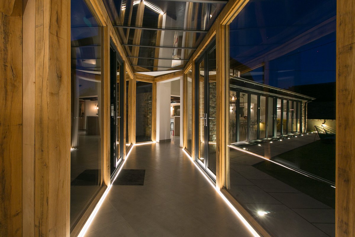 allgreengb's tweet photo. Superb nighttime shots of this beautiful project in Tunbridge Wells. Interior flooring and our Gris Limestone perfectly complimenting each other.
#nighttimelighting
#barnconversion
#greylimestone
#kent
#passionateaboutthelandscape
#allgreengroup https://t.co/GJQoPHOWtb