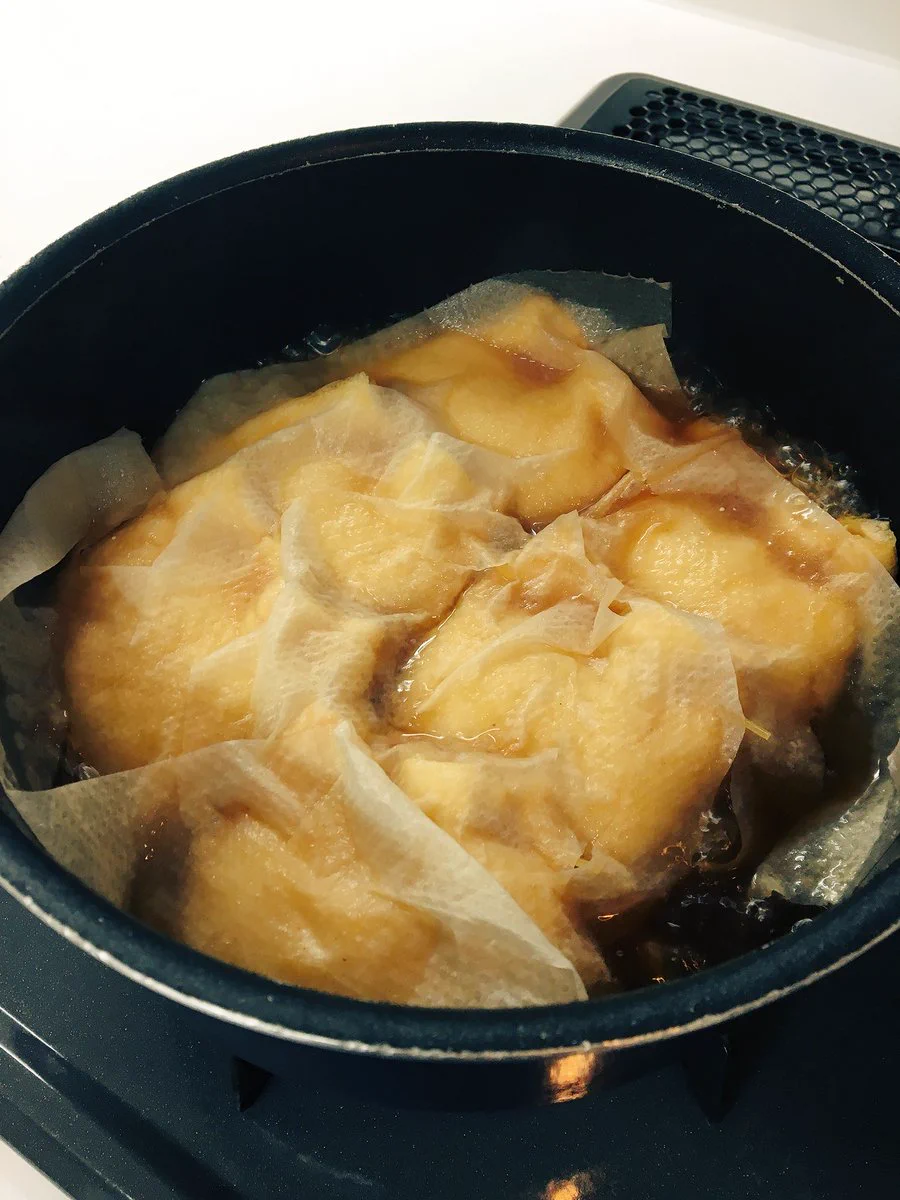 【簡単レシピ】油揚げで出来るwwビックリするほどとろける「鶏つくね煮」