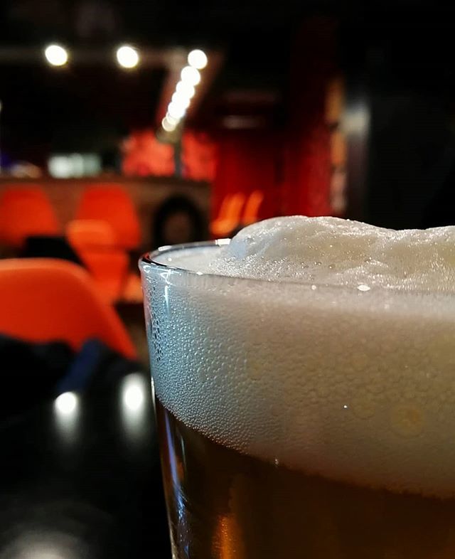 Lau__Cru's tweet photo. Amici&amp;Birrette

#pils

____________________________________
#cagliari #casteddu #casteddufoodporn #love_united_foods #detailoftheday #details #love_united_details #birretta #friends #f4f #l4l #overlook #young #instagood #cagliarigram #instafame #likes_cagliari #igerscagliari… https://t.co/d2OfjNxSCU
