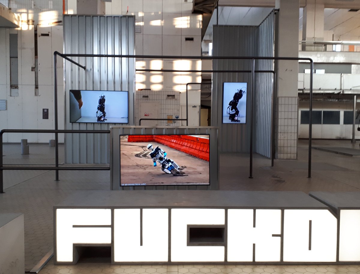 The coolest exhibition at the moment = definitely #RobotLove, curated by @IneGevers. On show until December 2, in an abandoned milk factory in Eindhoven. Great job, Ine &amp; team!
robotlove.nl