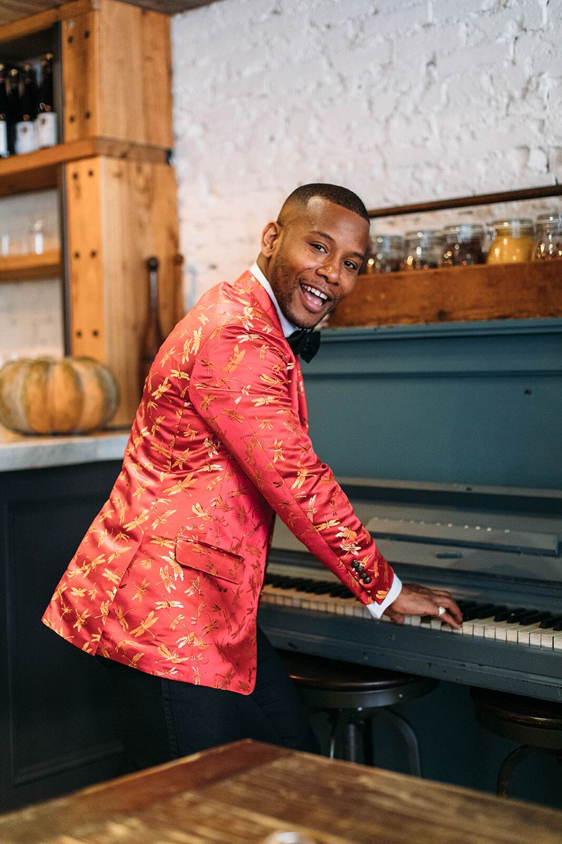 MensStylePro's tweet image. Boldly Taking Holiday Party Style To The Max w/ @TALLIAORANGE Jackets 3 Ways! Now On bit.ly/TalliaHolidayP… | #sponsored #style #talliaorange #mensstylepro #mensstyle #mensfashion #thanksgiving