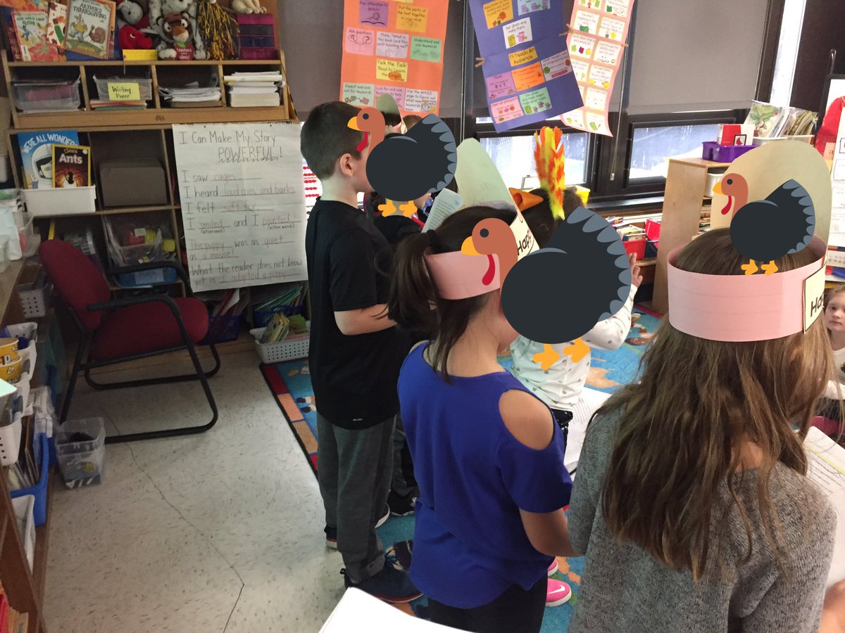 edu_sager's tweet photo. Today’s classroom fun! Readers theater: Thanksgiving themed. 🍁🐿🦃 https://t.co/IHf6OPD6Zt