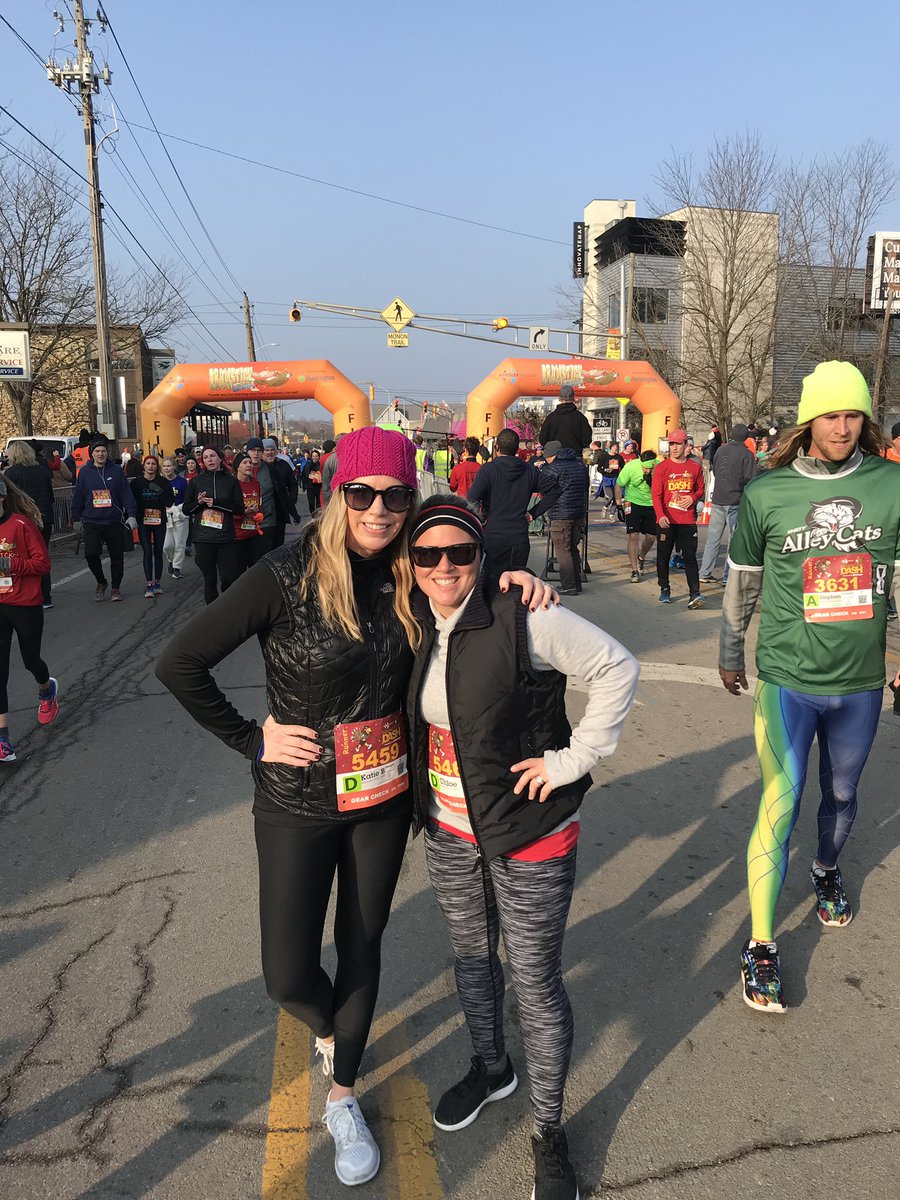 kbcrites's tweet photo. I’m thankful that @limbachc and I have this traditions! #DrumstickDash #ThankfulFranklin #GetMovingFranklin 🏃🏼♀️🍗 #TimeForTurkey https://t.co/Rn1K3av1kd
