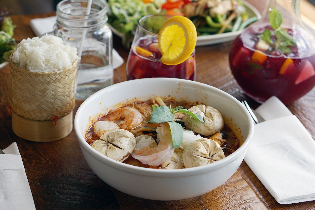 Mythaigroup's tweet image. Time to warm up - we've got hot soup ready for you! #HamOnt #kwawesome #cambridge #ancaster #stoneycreek #brantford #Guelph