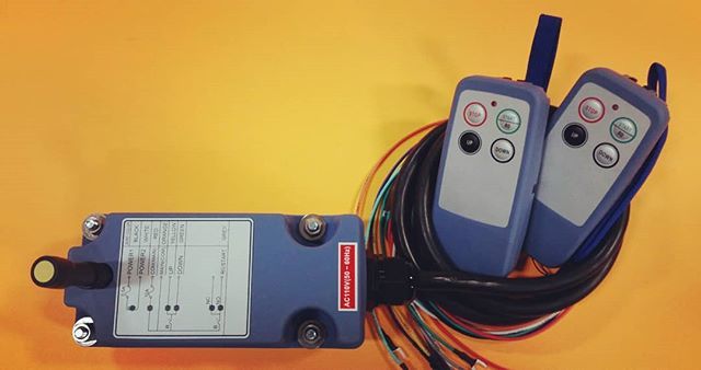 CraneControls's tweet image. One of our hottest sellers right now.

#IPandC 
#IndustrialPowerandControl 
#PendantControl 
#RadioControl
#OverheadCrane 
#Crane 
#Lift 
#GetItUp 
#HeavyLifting 
#Hoist 
#Bridge 
#Trolley 
#Transmitter
#Receiver
#TeleChief
crane-controls.com ift.tt/2FyIQru