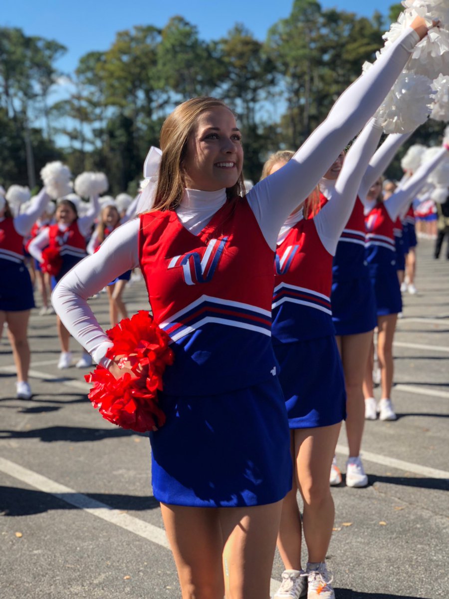 VarsitySpirit's tweet photo. Our favorite Thanksgiving tradition: spending the day with our All-Americans as they put on spectacular performances! Happy Thanksgiving from Varsity and our #VarsityPhilly &amp; #VarsityOrlando All-Americans 💙😊❤️ https://t.co/vS4R4IBGVL