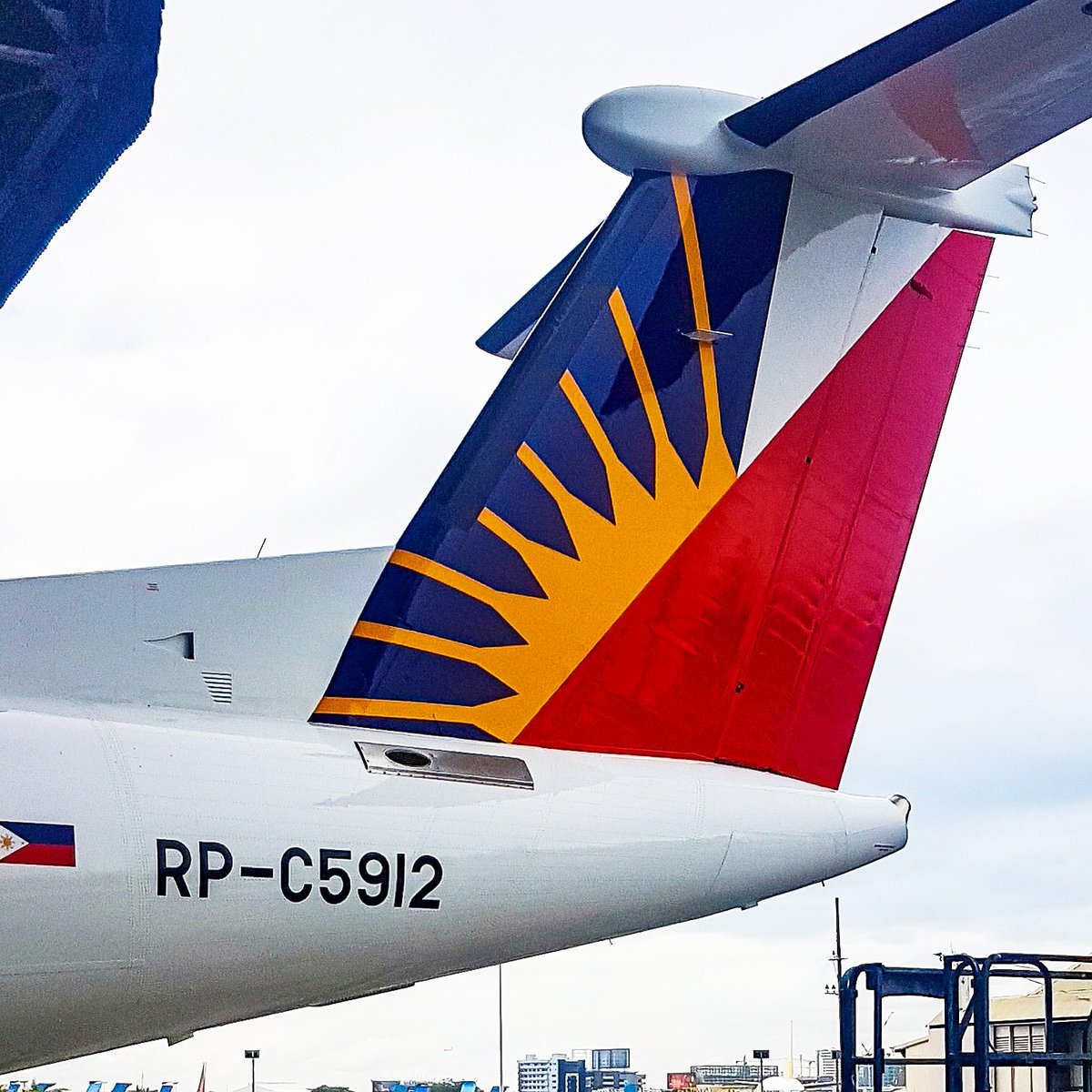 JetsetexpressPH's tweet photo. The #newest #Bombardier #Q400NG #Q4NG of #PALExpress has just arrived. The 10th 86-seater turboprop is now geared to connect the islands of the #philippines🇵🇭 #PhilippineAirlines #AvGeek #AvGeekHappy #AvGeekingOut
@BBD_Aircraft
https://t.co/uJYeCpcYW4 https://t.co/OSjxjepilx