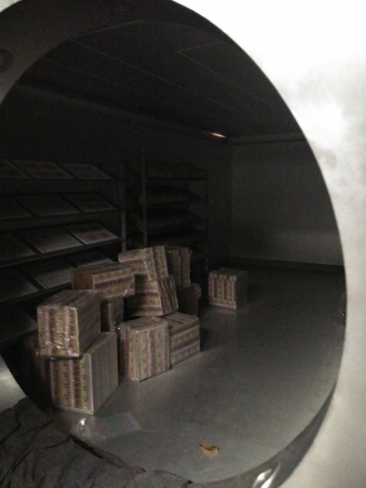 Los fans de La Casa de Papel, saben la de dinero que se imprimió y guardó en estas imágenes. Cinetel estuvimos ahí para el rodaje de una de las mejores series españolas nunca vistas.
📽🎞#ProductosDePelícula #ConLaMagiaDeLaLuz