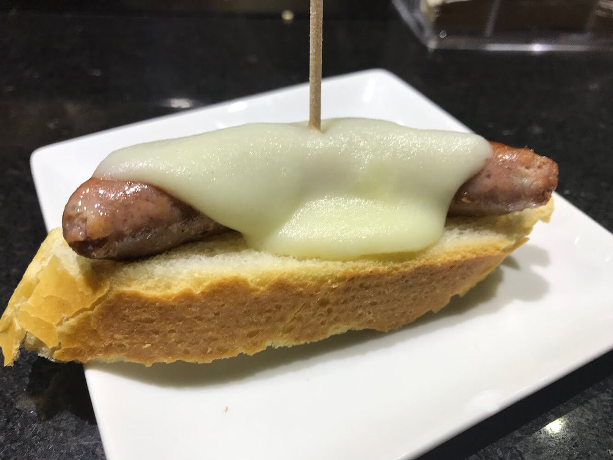 ikatzataberna's tweet photo. Pintxo pote!!!

Gaur ajoarriero edo saltxitxa pintxoa!!

Hoy pincho de ajoarriero o saltxitxas!!

Animatu!! #ajoerriero #salchicha #saltxitxa #astigarraga #pintxopote https://t.co/kSNuupDRbY