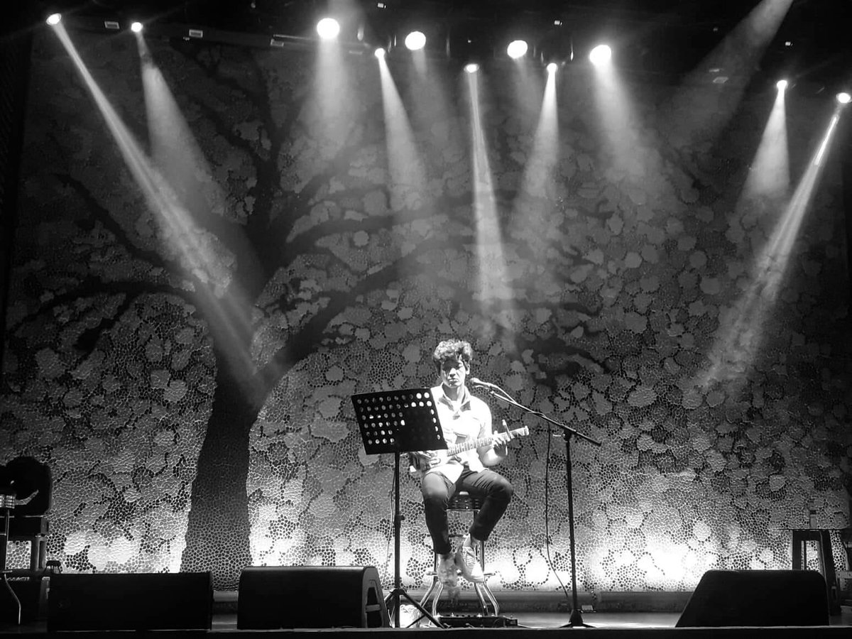 AutoVOLTS_'s tweet photo. @voltsvallejo at @elcallefoodmusichall @resortsworldmanila @cornerstone @officialcornerstonemusic 
#voltsvallejo
#cornerstone
#cornerstoneartists https://t.co/bvQY4gMkAs