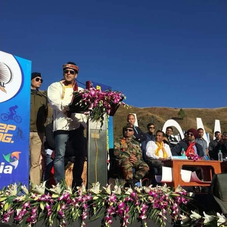 arshi_salman's tweet photo. #Salman at Mechuka Adventure Festival n MTB Arunachal 2018 In Arunachal Pradesh #Beinghumancycle ๐๐๐๐ https://t.co/fzunYSBqEe