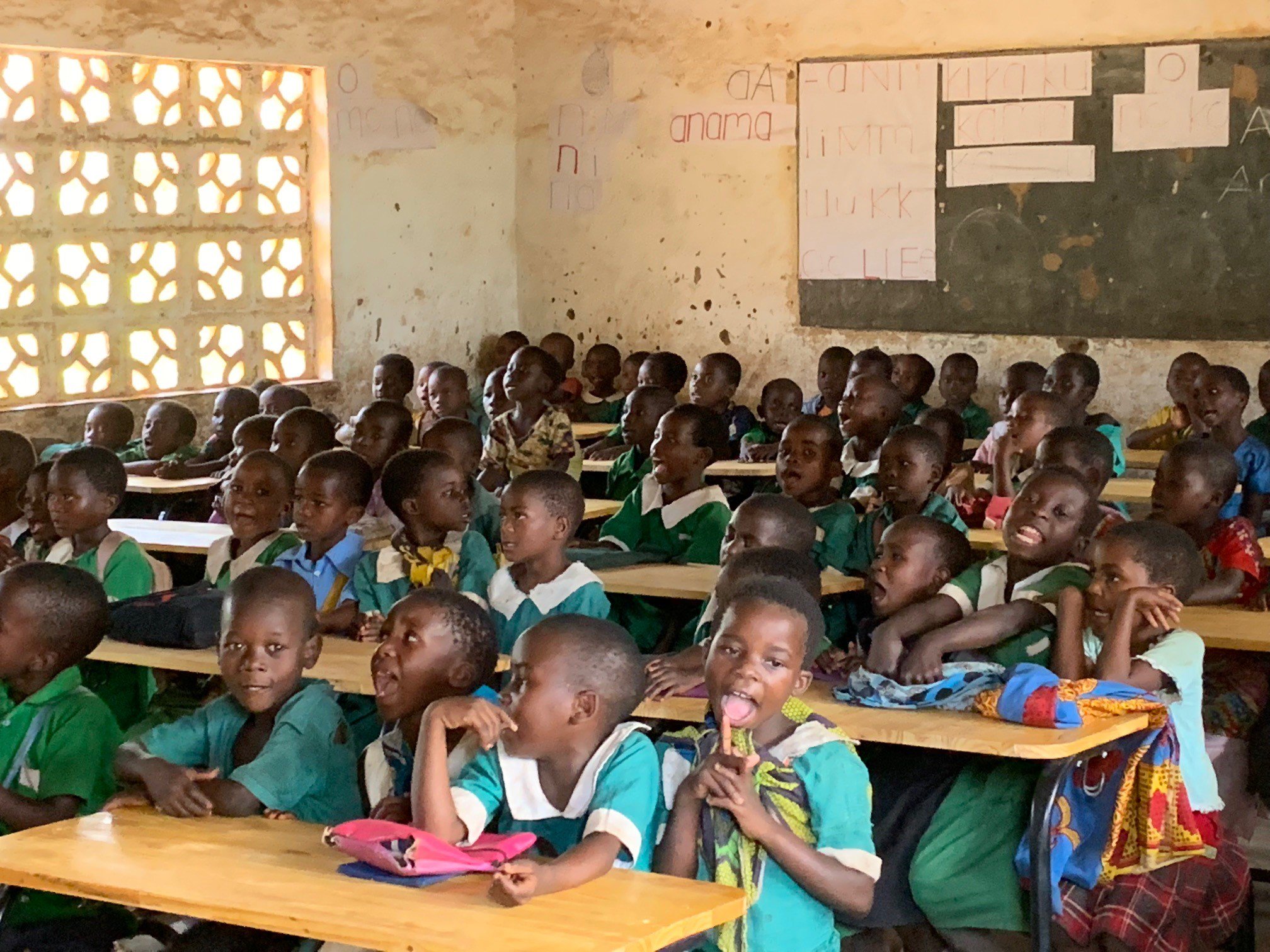 UNICEF Malawi on Twitter "We just finished handing over desks to