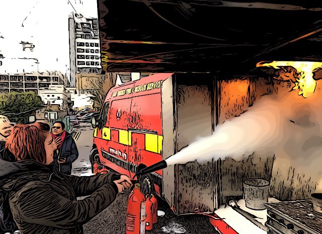 FireTrainingRaj's tweet image. Another large group of #NHS #FireWardens attended  #Training this morning in #Brighton. It was a little bit chilly but nice in the #sunshine.