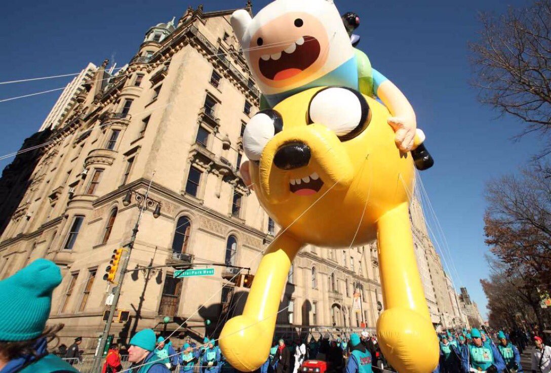 KCSMilitary's tweet photo. Holiday math:The science & engineering behind the Macy's Thanksgiving Day floats. #Macymath
https://t.co/d5lg2dUVFN https://t.co/TXf5NjTQ7z