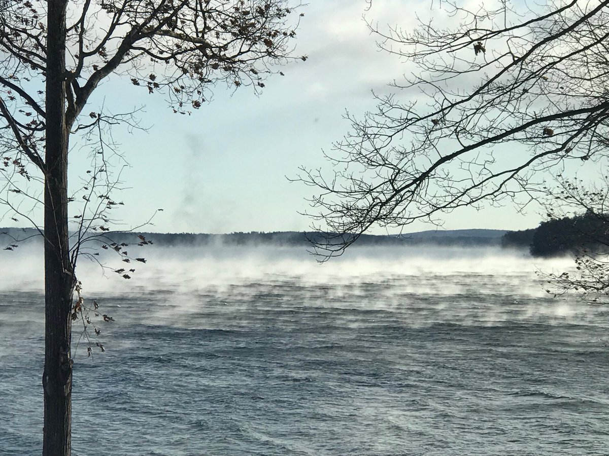 LSPgirl's tweet photo. An oxymoron - Lake smoke. https://t.co/Q5MpbhxNit