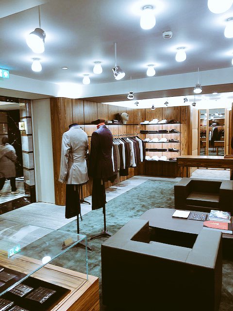 Works Complete at Harrods on the new Brioni store! Brioni have been delivering there bespoke Su Misura service for over 40years in Harrods! 🙌🏽🧵👔