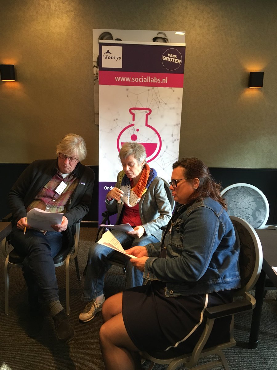 Mooi om samen met Maria Custers de praktijk te koppelen aan onderzoeksresulten#hartvooronderwijs#sociallab#wijzijnfontys