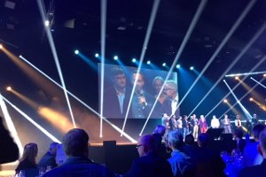 Noser_Eng's tweet image. @Noser_Eng gratuliert ihren erfolgreichen Kunden SONOVA und SBB zu den gewonnenen Awards an der Verleihung des #DigitalEconomyAward 2018.