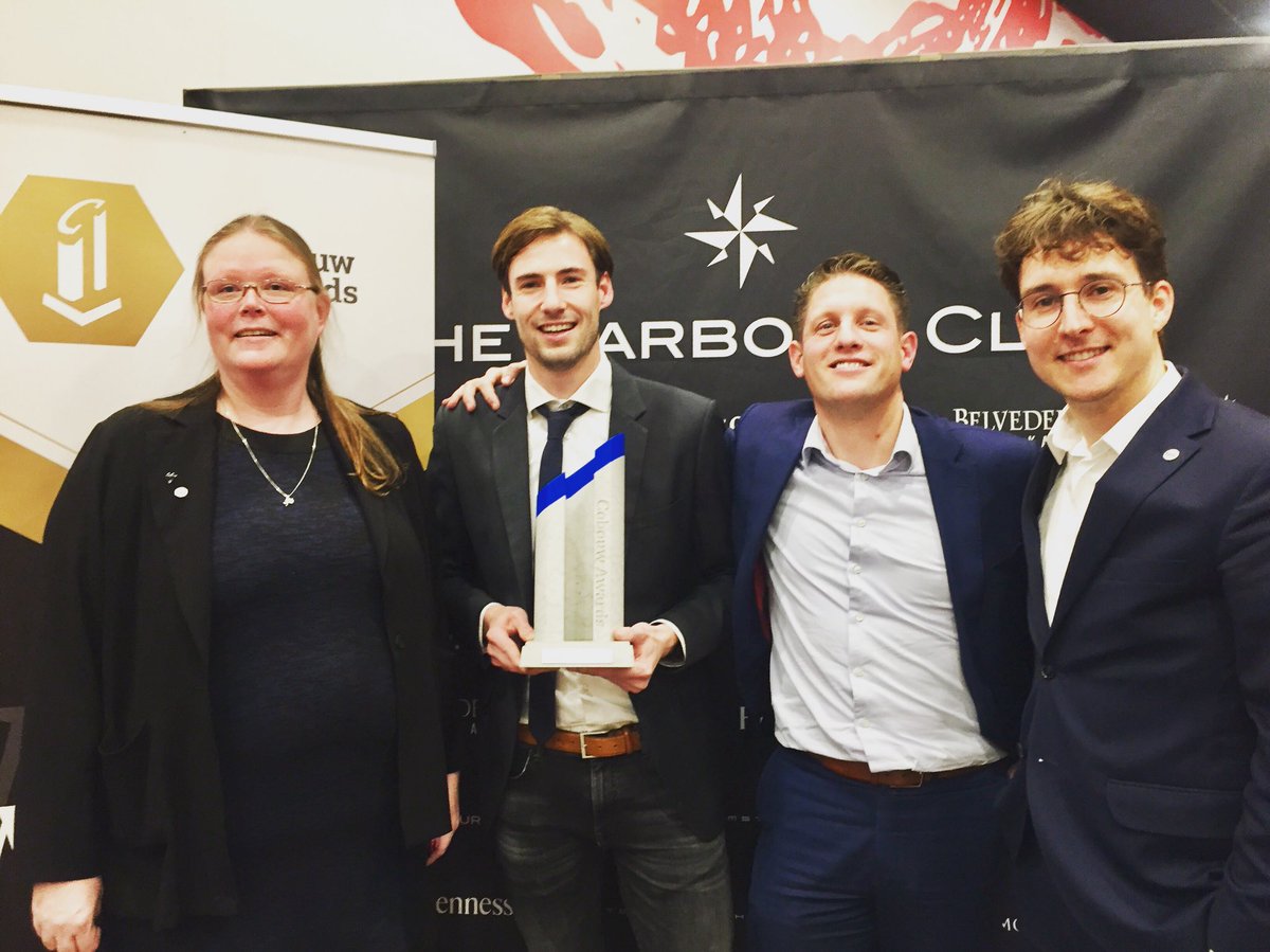 Cobouw Award voor beste product: @PlasticRoad_EU Gefeliciteerd! <a href="/InfraKWS/">KWS Infra</a> <a href="/wavin/">el bunzo</a> @total <a href="/CobouwNL/">Cobouw</a>