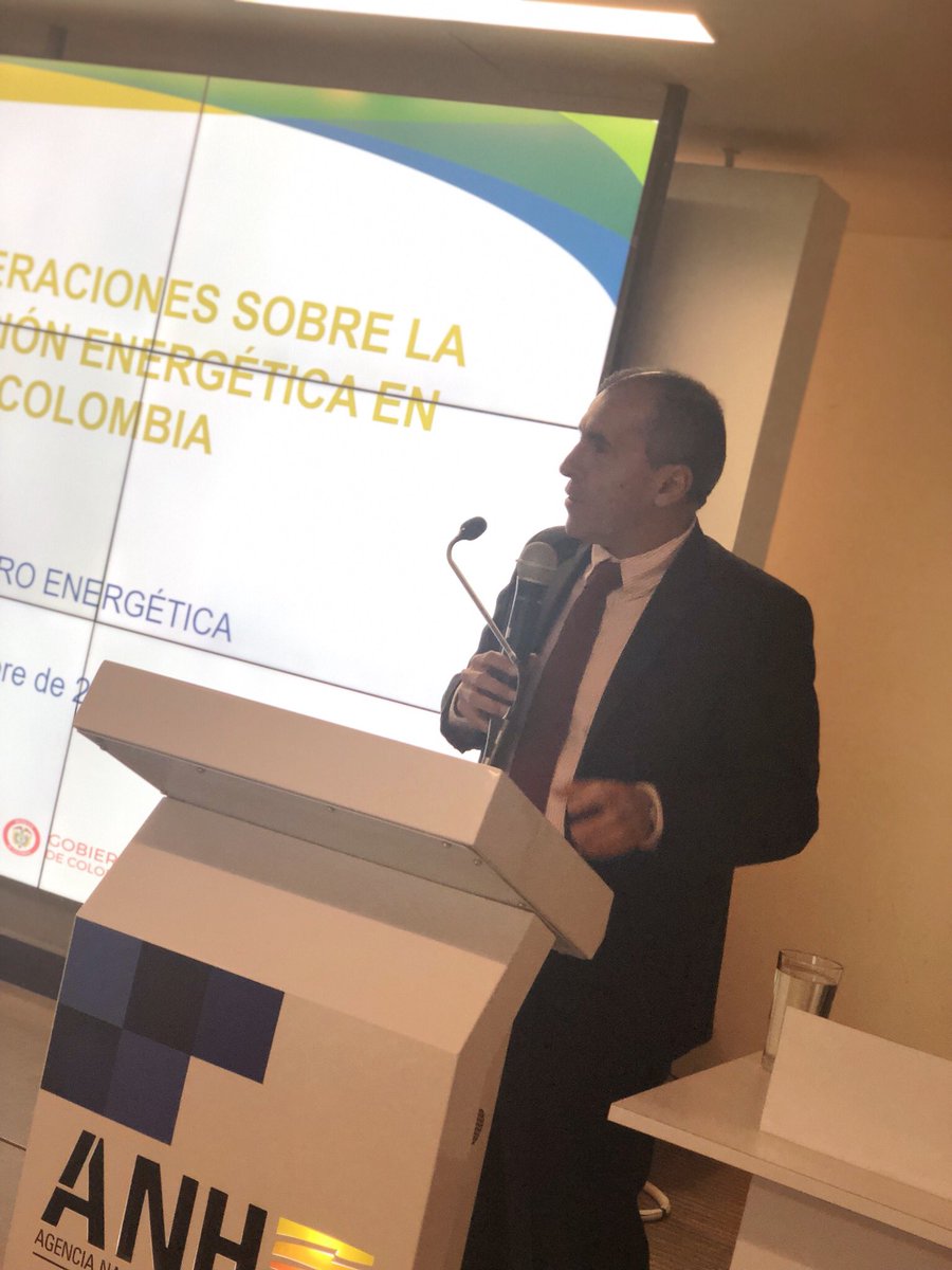 “Renovables, eficiencia energética, electrificación de la economía y transformación digital entre los principales factores de impacto de la matriz energética nacional a 2050”: Director UPME #CátedraMineroEnergética