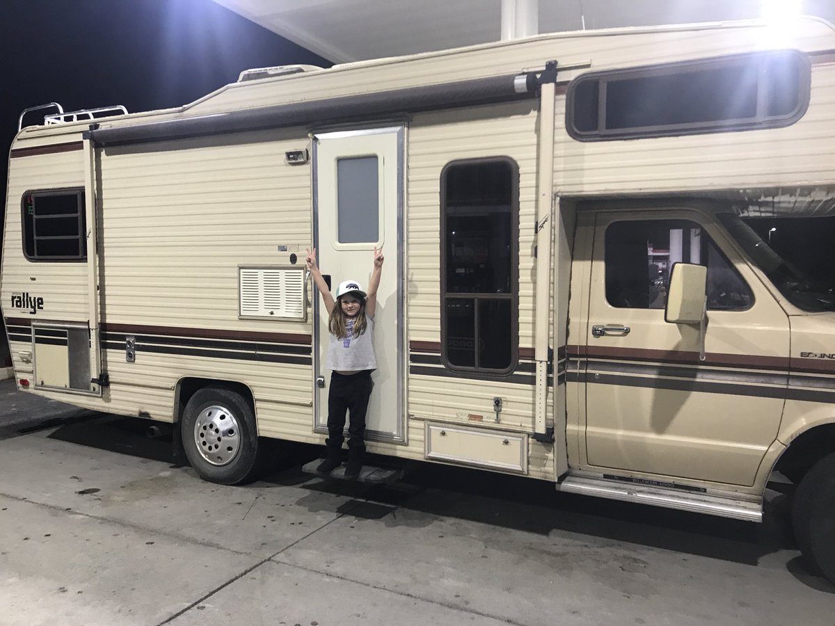 jamesfaircloth3's tweet image. My 6 y/o daughter and I raised funds for and purchased an RV and are driving from CO to Chico. We would love to donate to first responder family who lost home in fire. Help us identify family? @JerryBrownGov @GavinNewsom #campfire #doingsomething