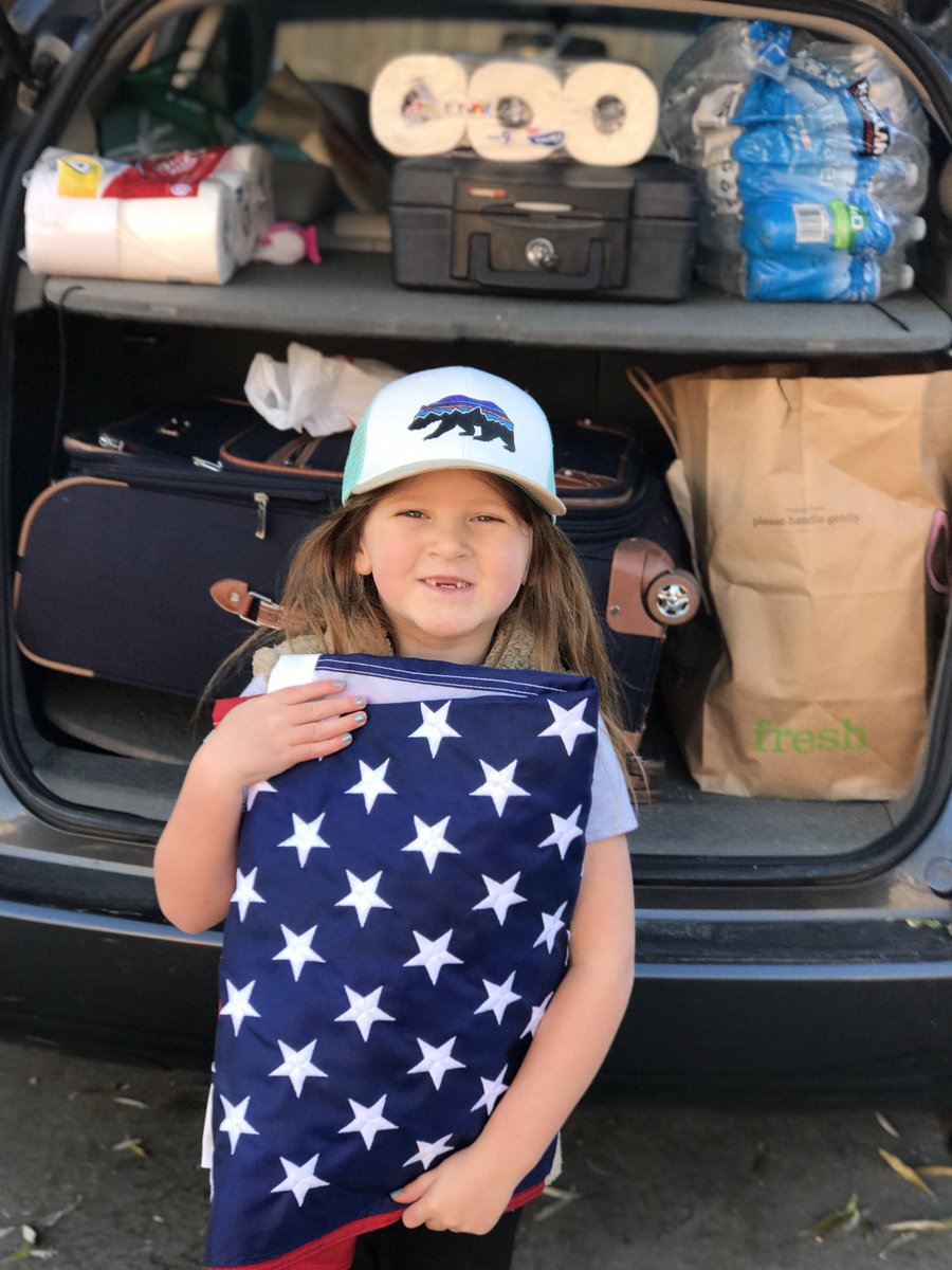 jamesfaircloth3's tweet image. My 6 y/o daughter and I raised funds for and purchased an RV and are driving from CO to Chico. We would love to donate to first responder family who lost home in fire. Help us identify family? @JerryBrownGov @GavinNewsom #campfire #doingsomething