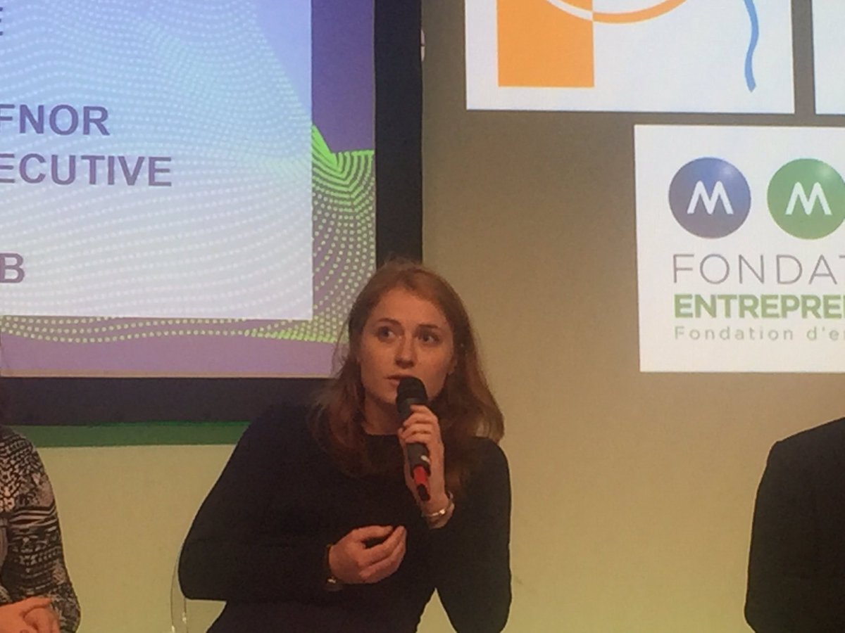 plaubignat's tweet photo. Chez @thetrainline nous ne sommes pas le service client, nous sommes la Wahou Team ! #MargotBerg @trainline_fr #CX #experiences #enchantements #intelligences @ies_news https://t.co/Qz5vNaGiPP
