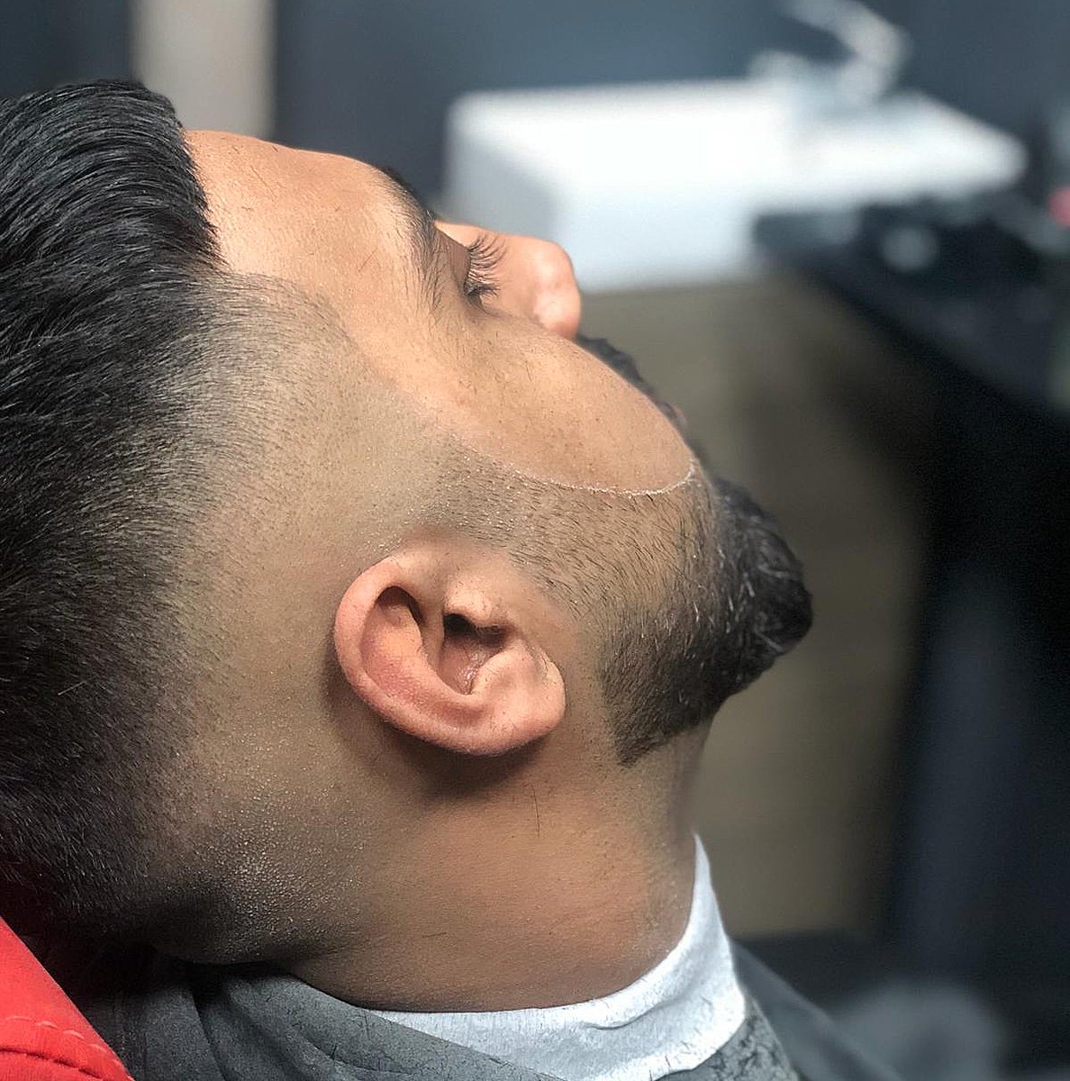 Half Guard Barbers On Twitter Skin Fade And Beard Shape Up By Sam Barbershop Barber Barber Pnefc