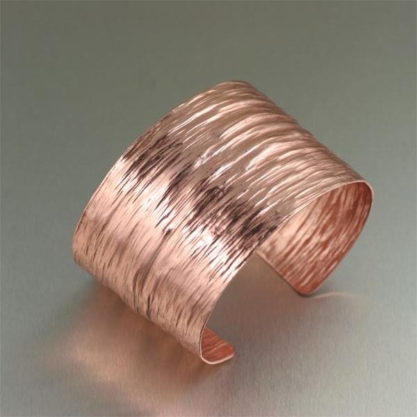 Beautiful Bark Copper Cuff Showcased by ilovecopperjewelry.com/copper-bark-cu… #CopperGifts #stylish