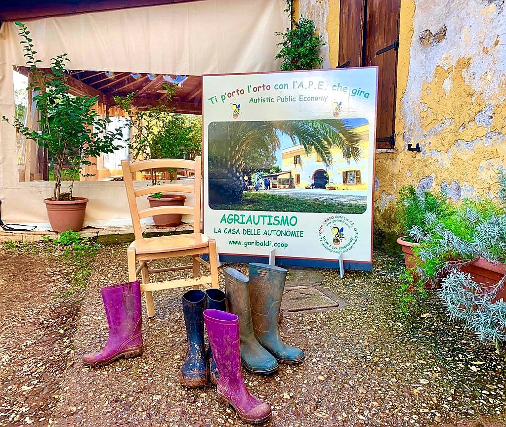 Leonardo_IT's tweet photo. Ringraziamo la Cooperativa Garibaldi per l'ospitalità che ci ha permesso di passare una bellissima giornata assieme ai ragazzi, operatori, volontari, genitori e studenti locali, apprezzando il valore delle opportunità offerte in termini di formazione e inclusione sociale https://t.co/ZCyVsyieVJ