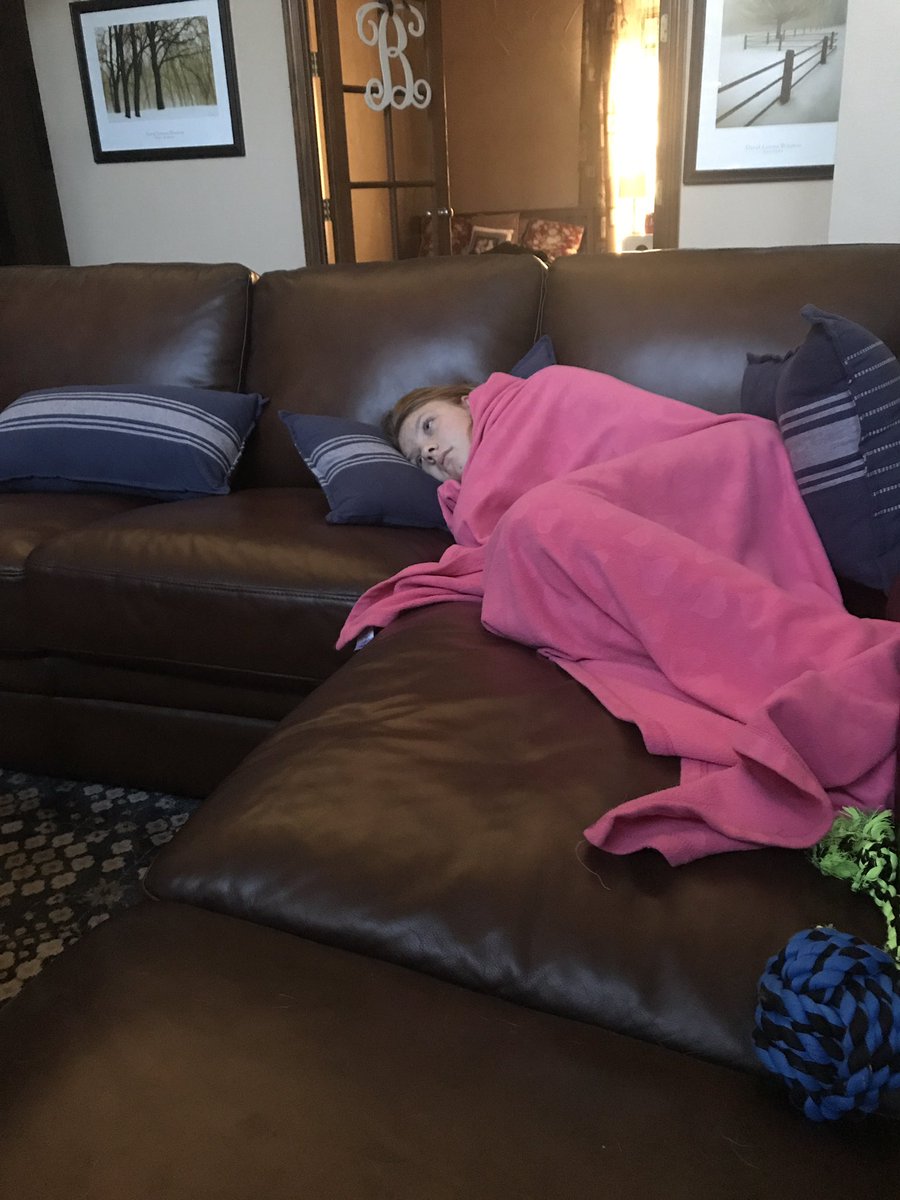 andibab's tweet image. #TDayCBS Our tradition of watching the parade every Thanksgiving - great start to the holiday from Frisco, TX! ❤️