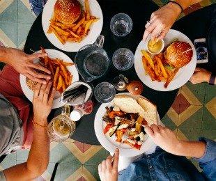 If you were going to make a restaurant reservation, how would you do it? Phone? DM? Website? Take our quick survey and you could win a Jo Malone full size candle. #WDYT #Tetbury buff.ly/2PGnkpr