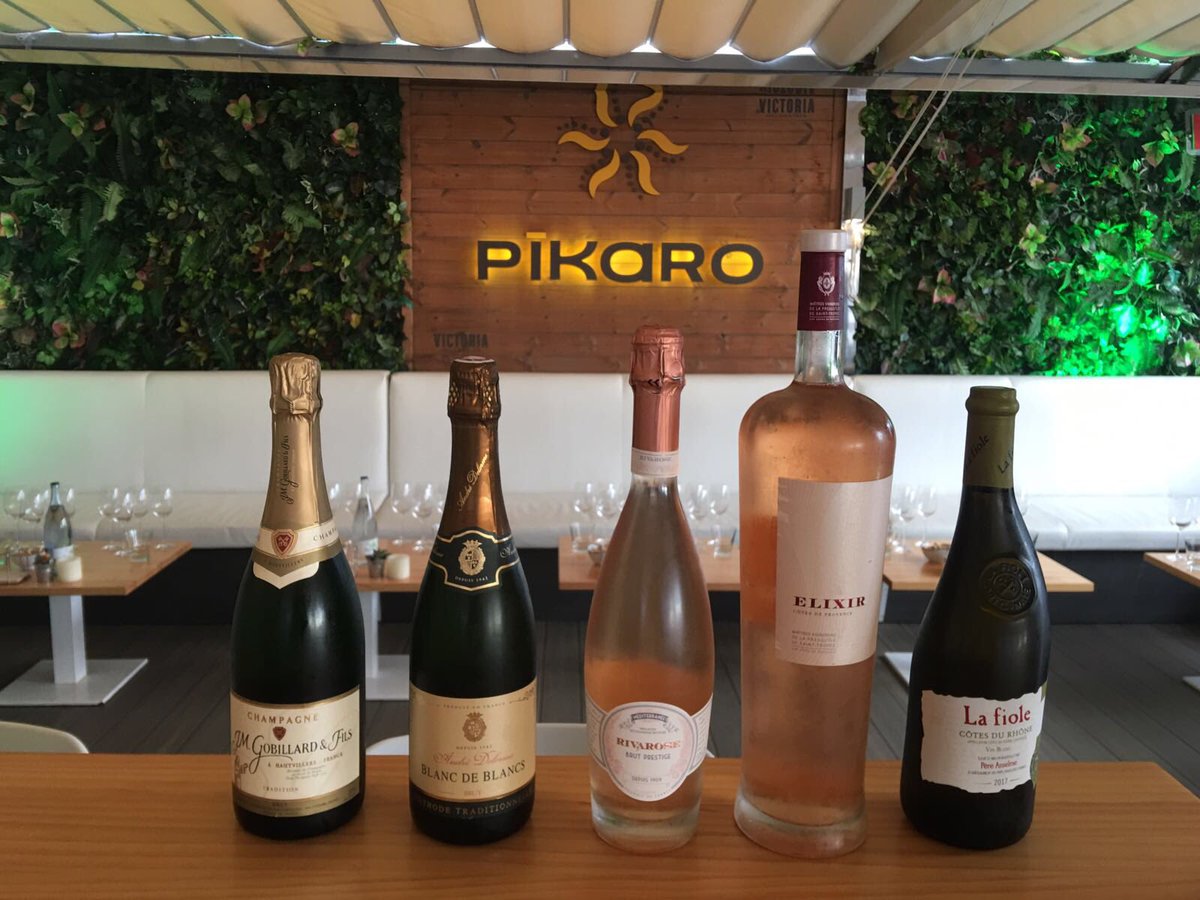 PickingMalaga's tweet photo. Ayer disfrutamos de una gran cata en Píkaro.
Gracias a todos, una vez más, fue un placer. 🍇🍷
#PickingMalaga #Pasionporlagastronomia #Pikaro https://t.co/bdh45ODhin