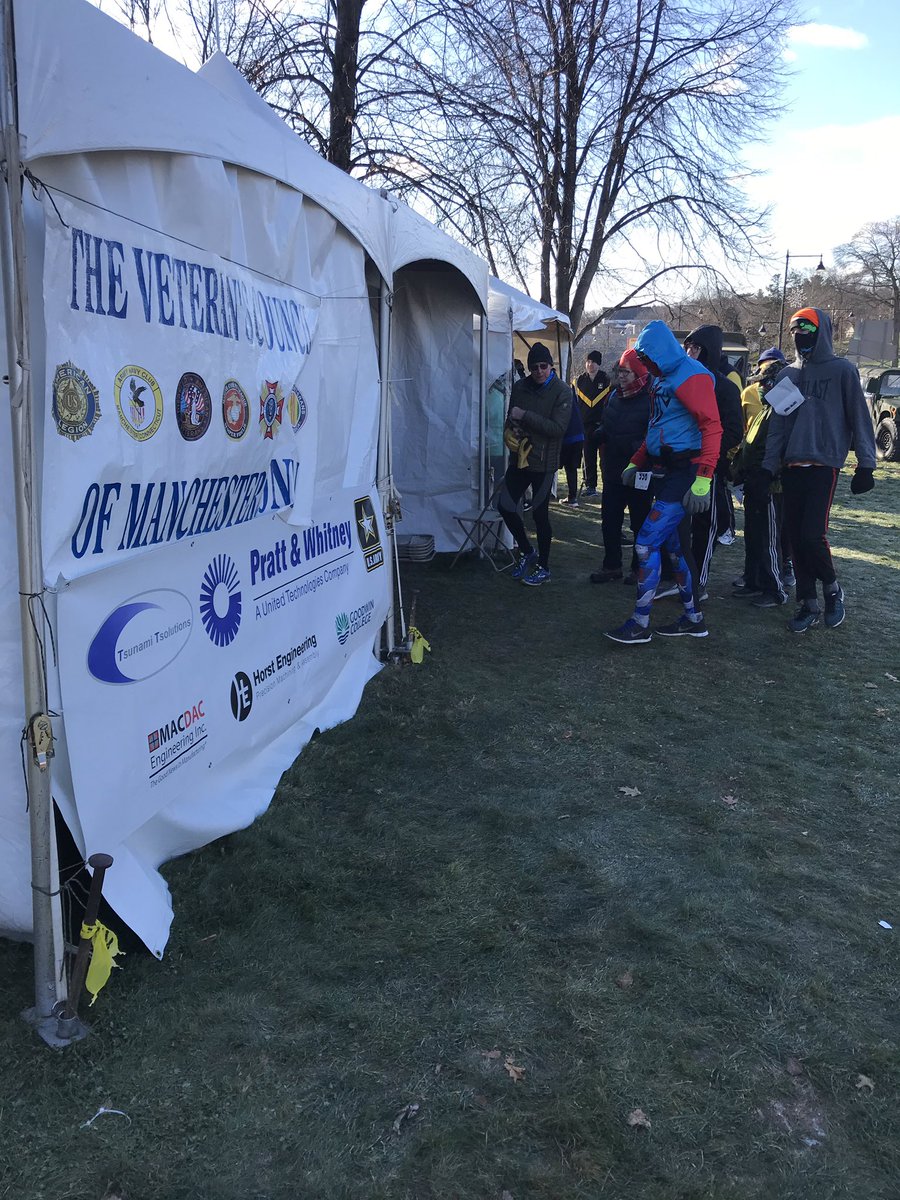 marge_farrell's tweet photo. New this year at the Manchester Road Race: Veterans row. A chance for folks to learn about the armed forces! This is Bob Venti, President of the Manchester Veterans Council, he helped organize this! #ThankfulForVets ๐บ๐ธ https://t.co/oJwx5DQIHw