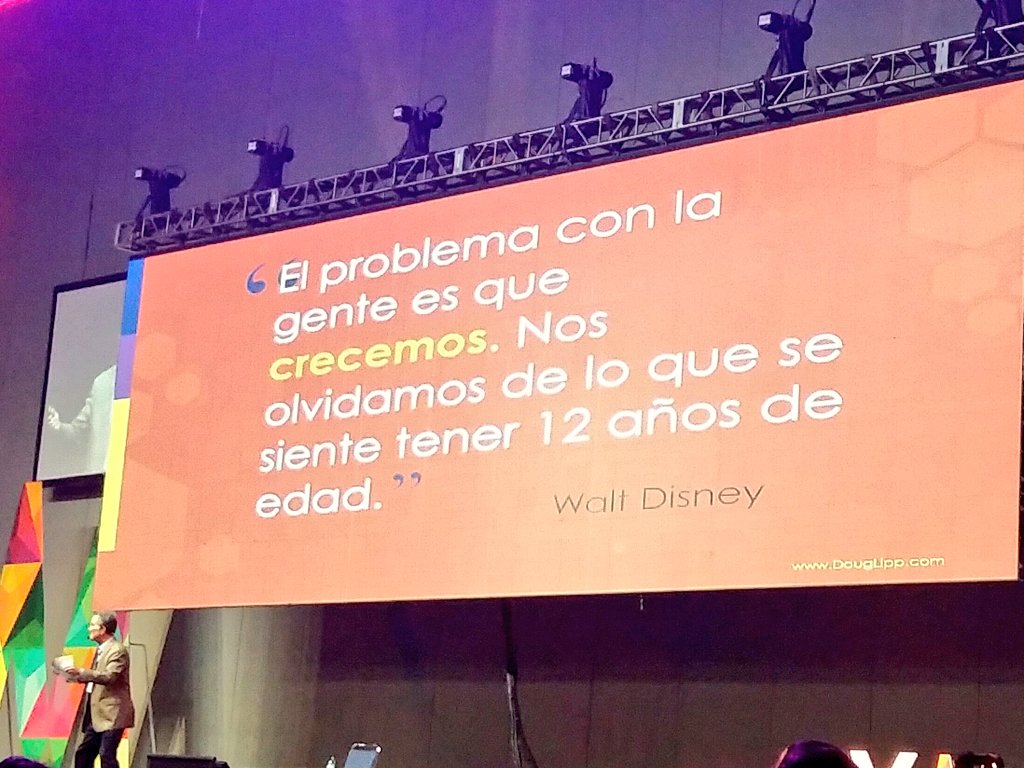 ZahirEvents's tweet photo. Volvamos a sentirnos capaces de lograrlo todo, soñar, creer, intentar, experimentar e imaginar como cuando eramos niños!! 💡💥 #DougLipp #speaker #conferencia #DisneyU  #EXMAMéxico2018 #EXMAMéxico #YoSoyVPI https://t.co/XEsmNM6QrM